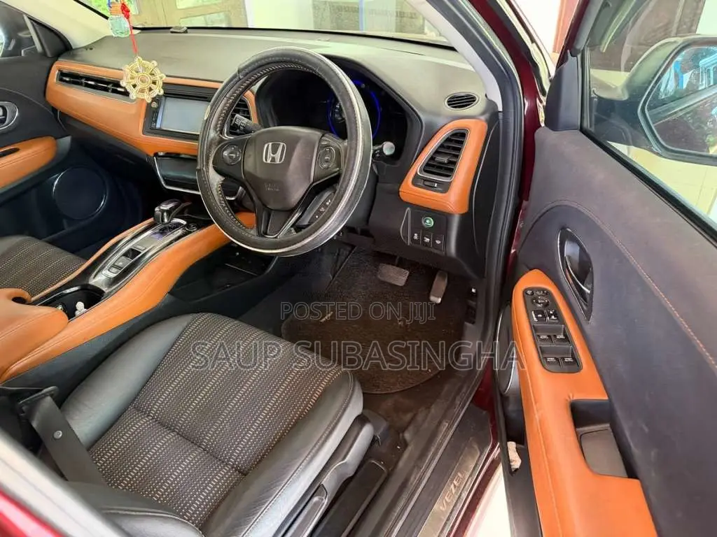 Honda Vezel Z 2015 SUV (Used)