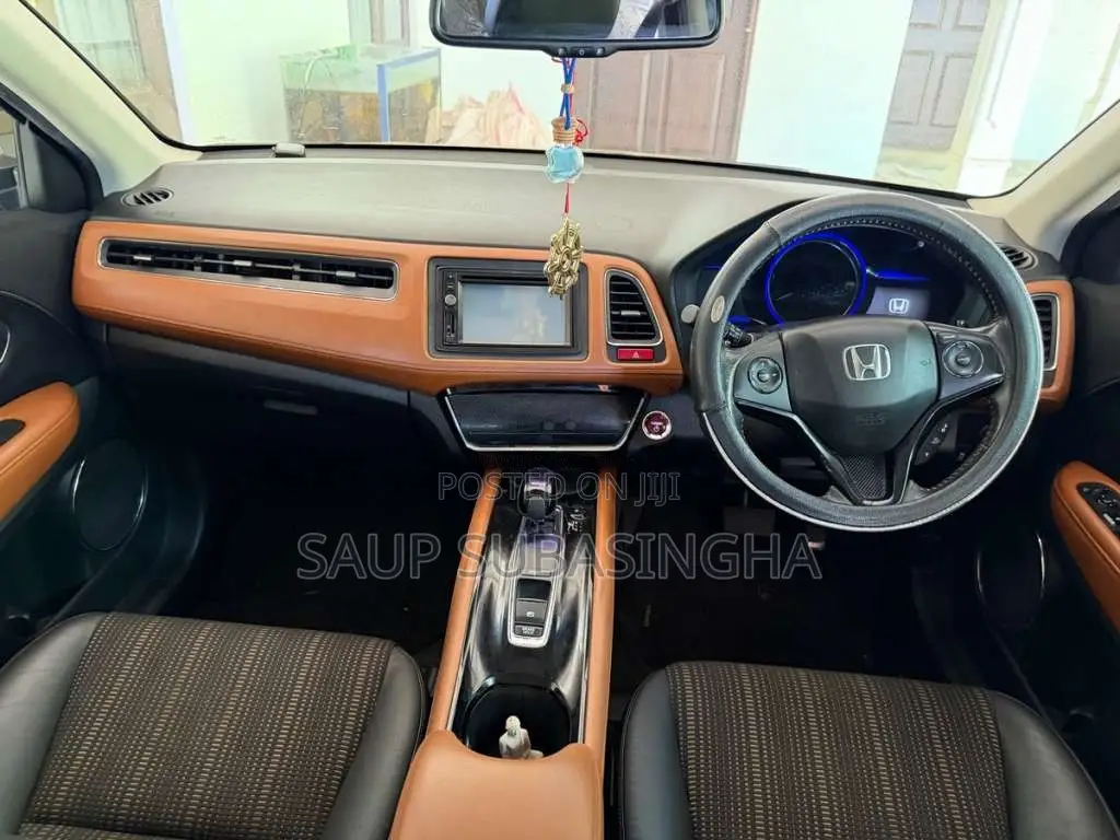 Honda Vezel Z 2015 SUV (Used)