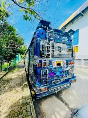 Ashok-Leyland Viking 2011 Bus (Used)