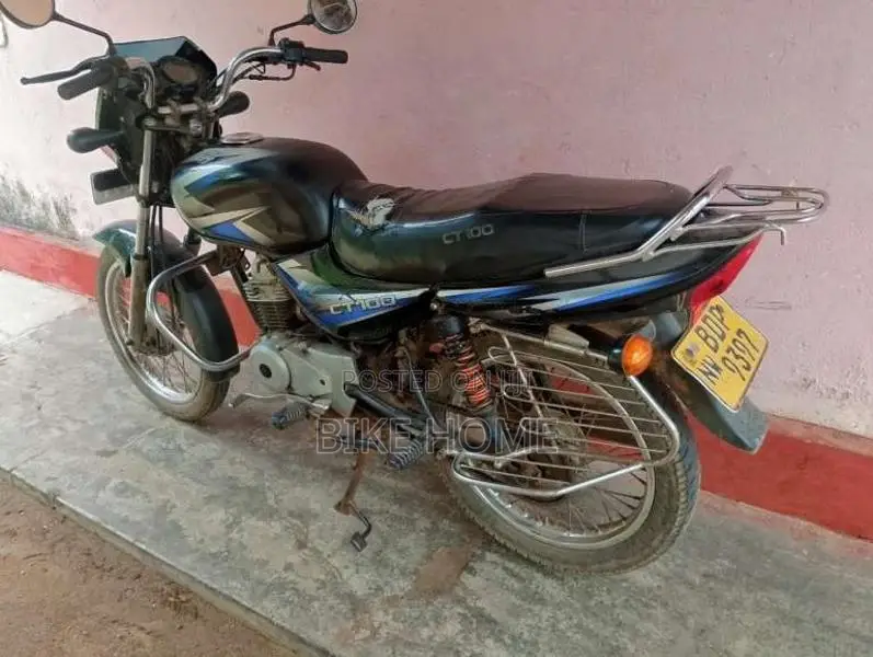 Bajaj CT-100 2016 Motorbike (Used)