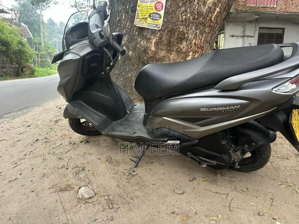 Suzuki Burgman 2020 Motorbike (Used)