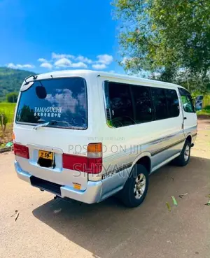 Toyota HIACE 1992 Van (Used)