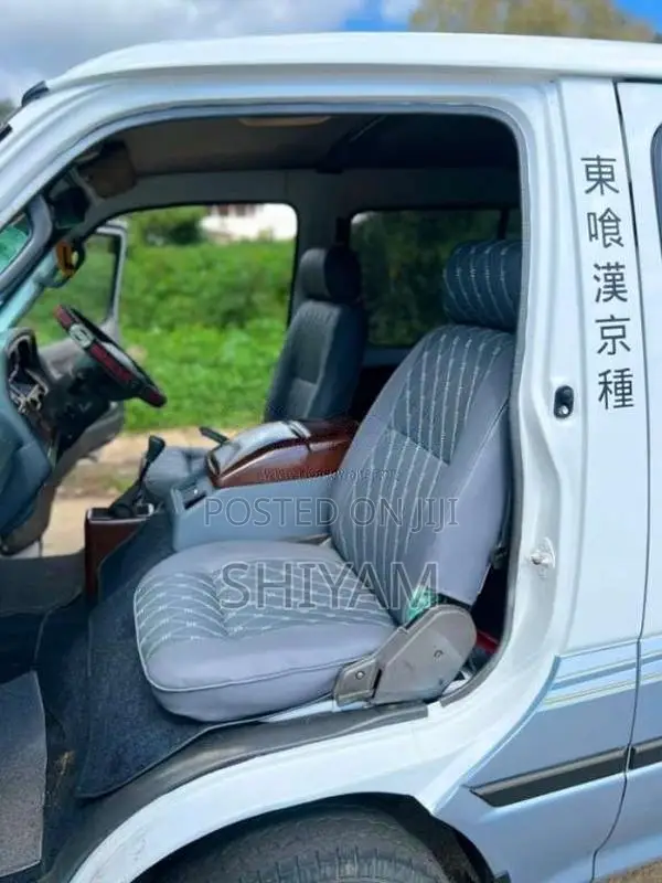 Toyota HIACE 1992 Van (Used)
