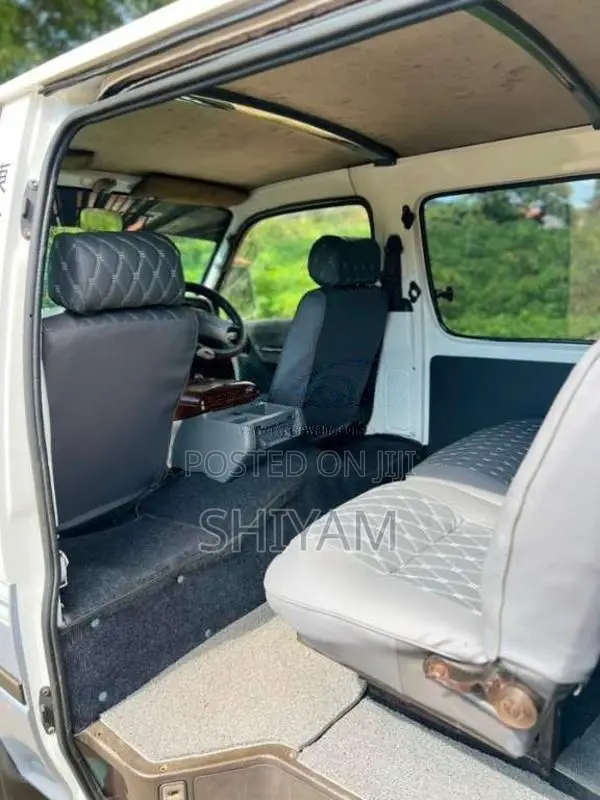 Toyota HIACE 1992 Van (Used)