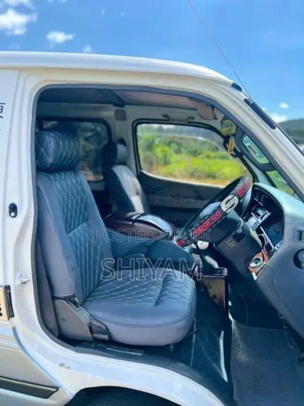 Toyota HIACE 1992 Van (Used)