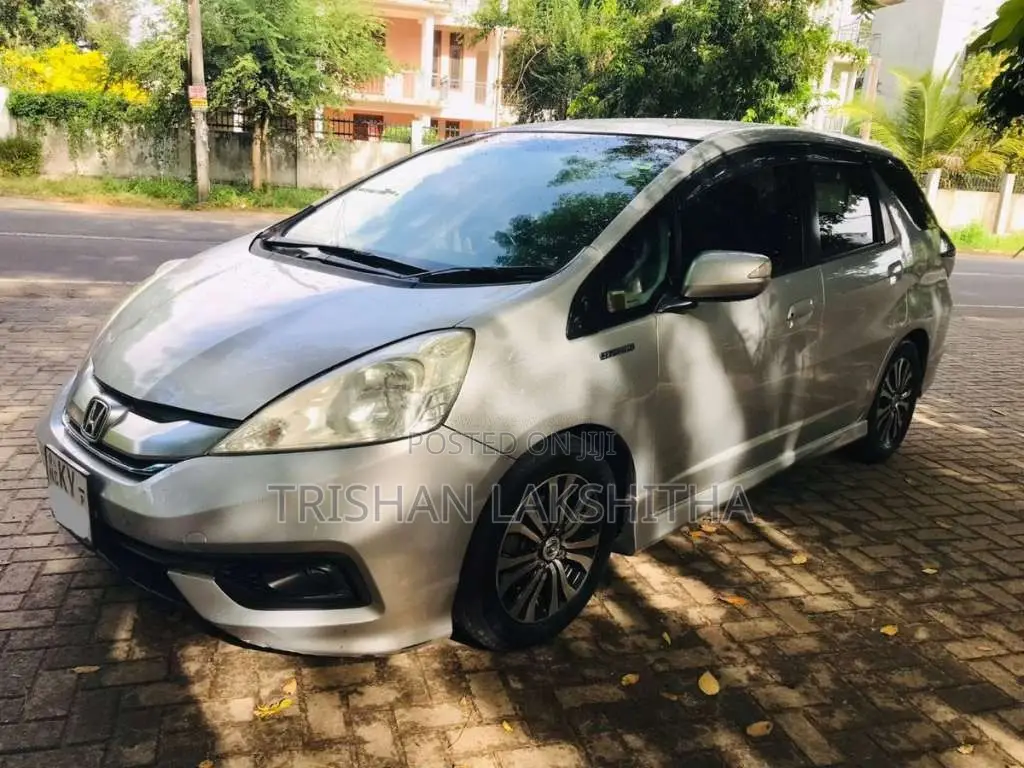 Honda FIT Shuttle 2013 Car (Used)