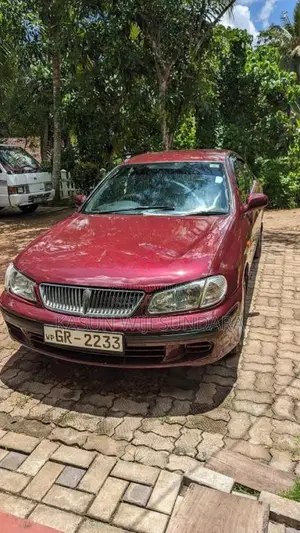 Nissan N16 2002 Car (Used)