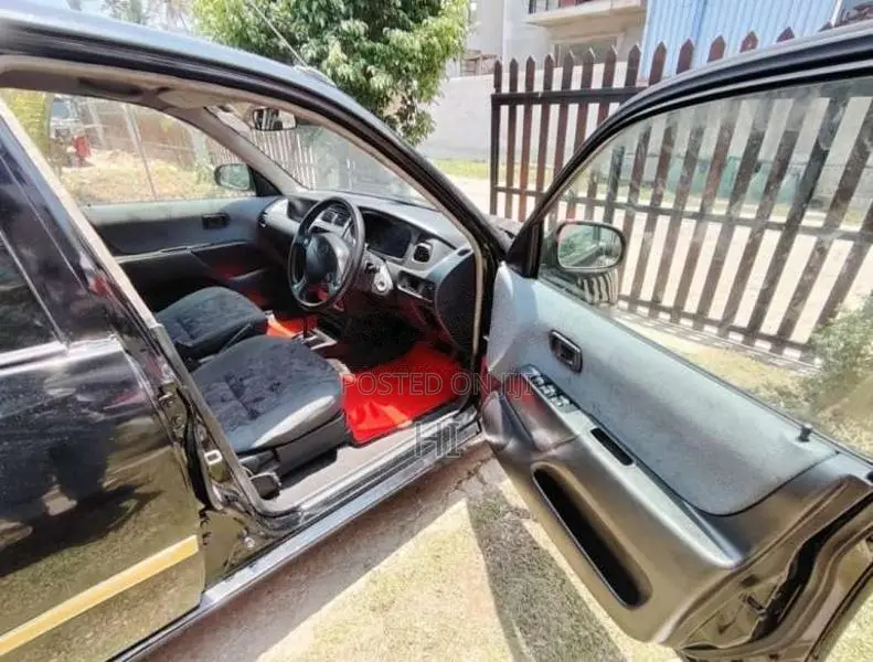 Toyota Duet 2000 Car (Used)
