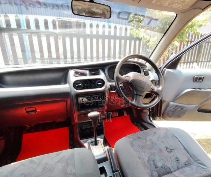 Toyota Duet 2000 Car (Used)