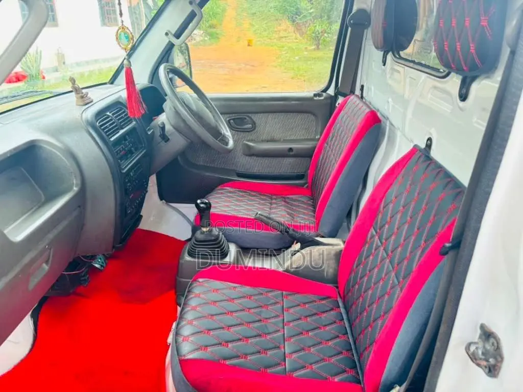 Suzuki Carry 2001 Lorry (Used)