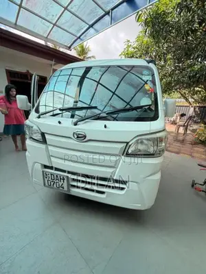 Daihatsu Hijet 2018 Lorry (Used)