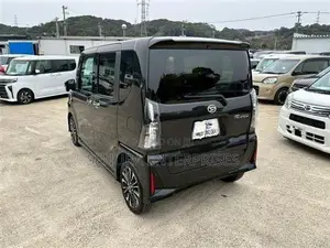 Daihatsu Tanto Custom LA650 Tail Light Lh