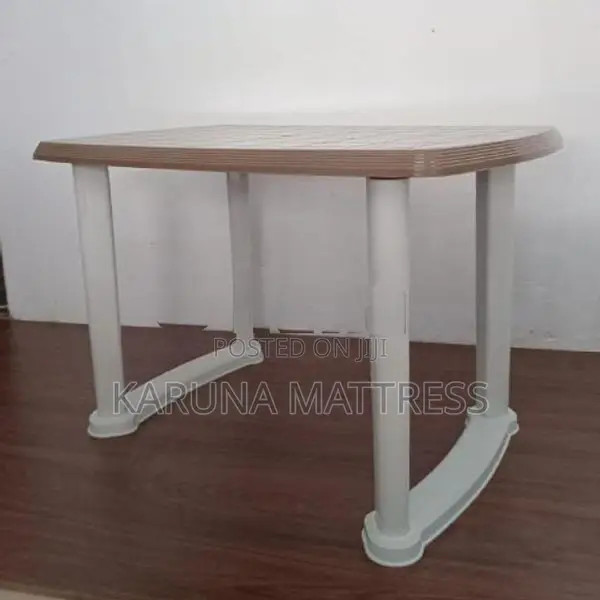 Oval Dining Table