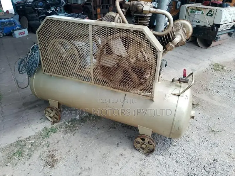 TOSCON AIR COMPRESSOR 230L