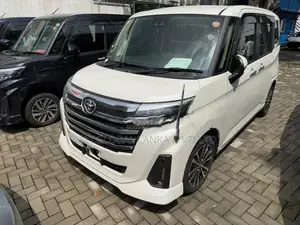 Toyota Roomy Custom G 2023