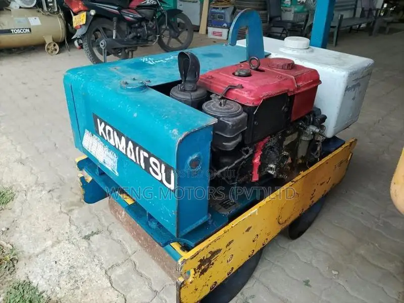 KOMATSU 1 TON ROLLER