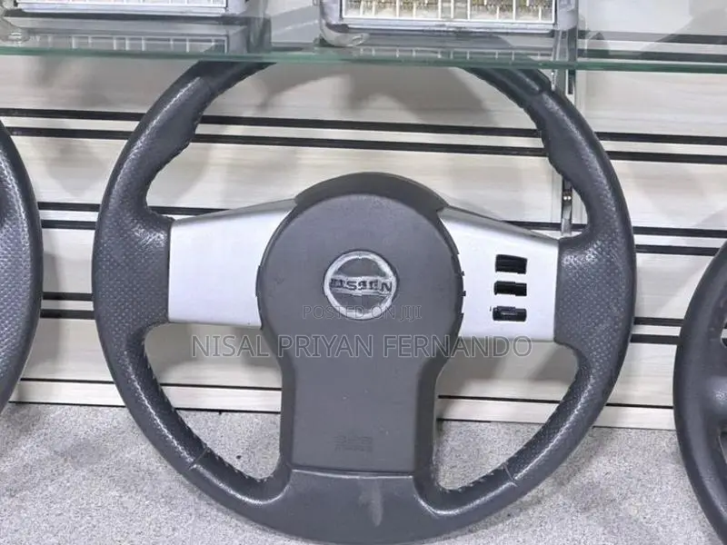 Nissan Navara D40 Multifunction Steering Wheel