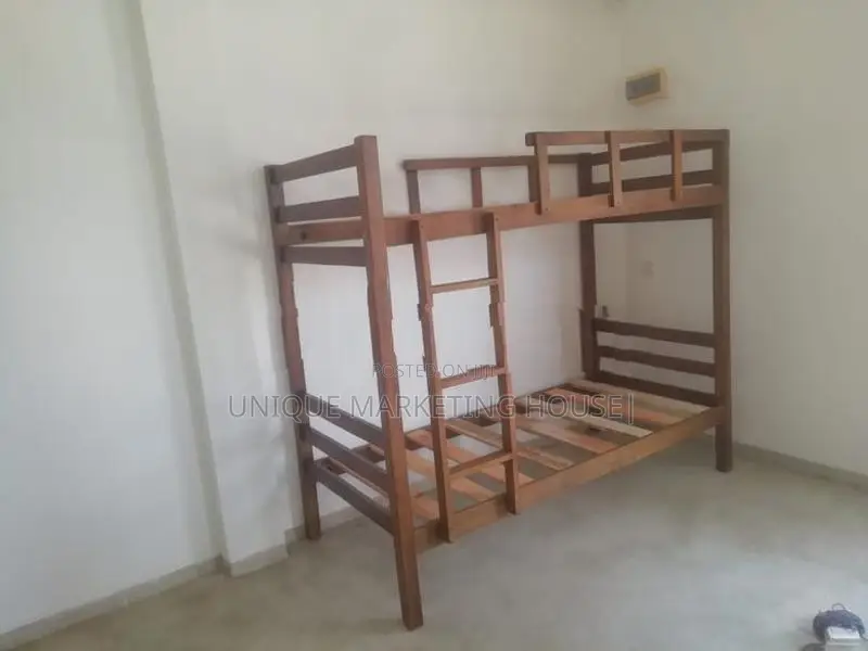 MODERN WOODEN HI-QUALITY BUNK BEDS