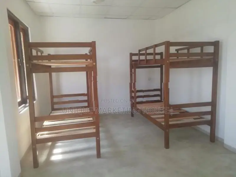 MODERN WOODEN HI-QUALITY BUNK BEDS
