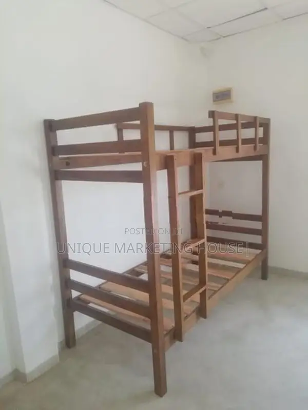 MODERN WOODEN HI-QUALITY BUNK BEDS
