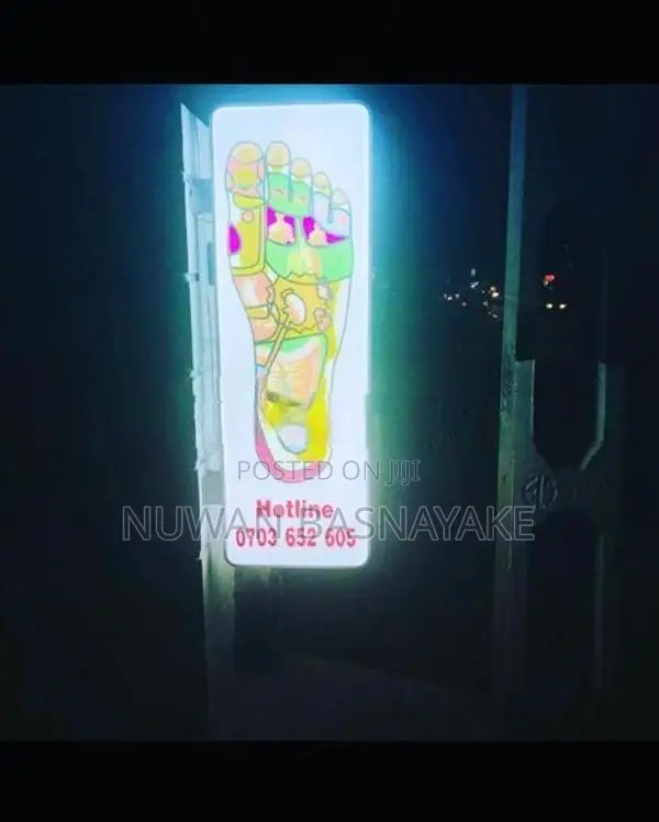 Modern Lightbox & Pylon Sign Designers