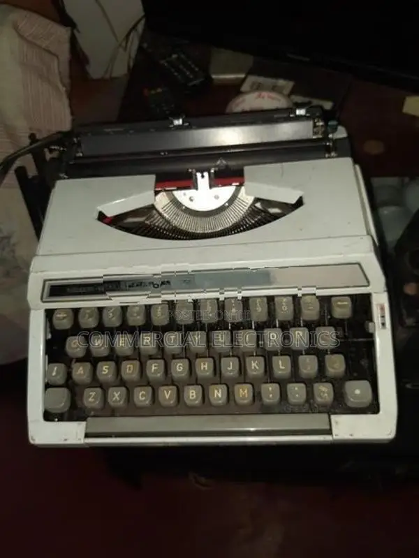English Typewriter silver reed Japan