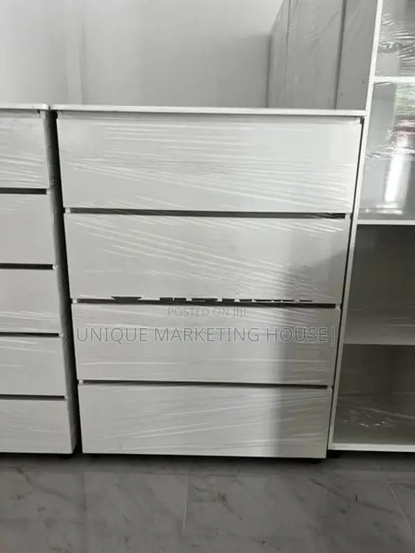 MODERN 4 DRAWER WHITE FINGER PULL CHEST OF CUPBOARDS