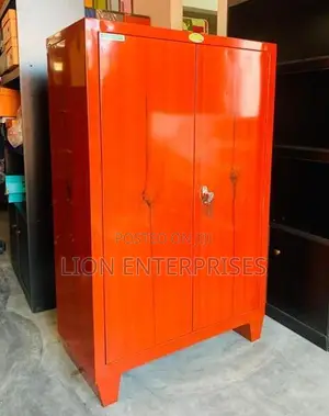 4×2.5 Ft Steel Half Cupboards