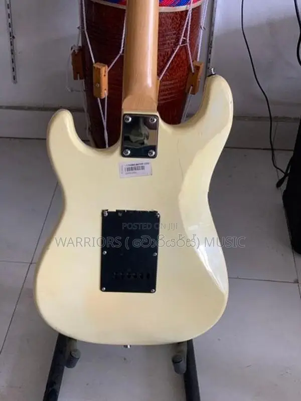 BEYOND Japan Used Electric Guitar