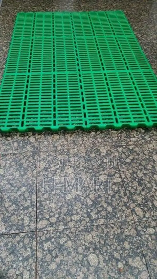 goat flooring plastic panels 2*2
