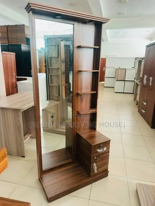 MODERN FULL MIRROR PRETTY DRESSING TABLE