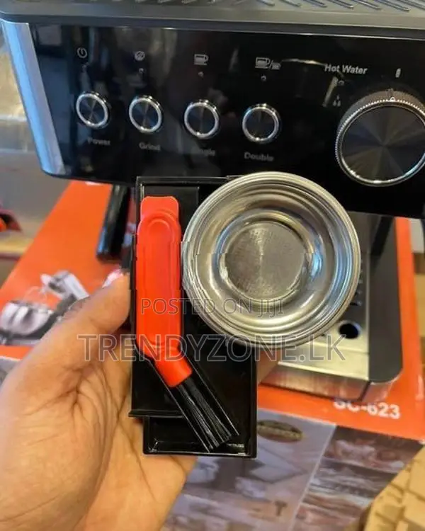 Kogan Espresso Barista Coffee Machine with Grinder