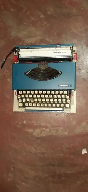 Imperial 220 English Typewriter UK