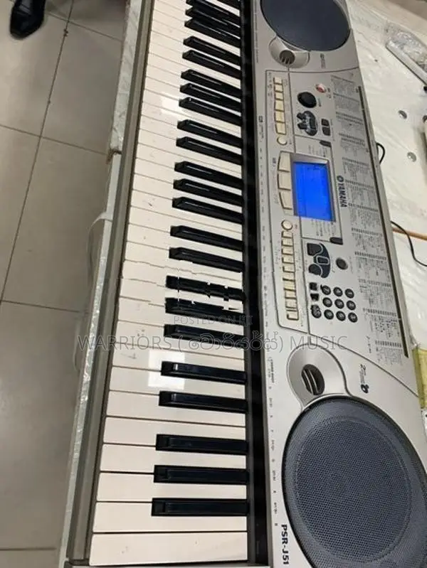 Yamaha PSR -J 51 keyboard ( Midi & Floppy supportive )
