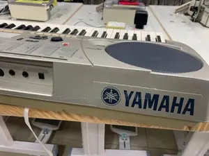 Yamaha PSR -J 51 keyboard ( Midi & Floppy supportive )