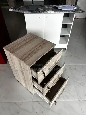 MODERN AMERICAN WHITE 3PCS LOCKABLE DRAWER CUPBOARDS