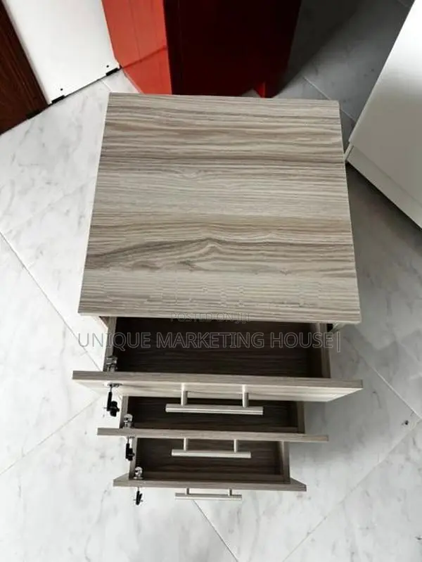 MODERN AMERICAN WHITE 3PCS LOCKABLE DRAWER CUPBOARDS