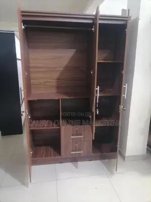 Melamine 3 Door Cupboard 6*4 Ft Wardrobe Large