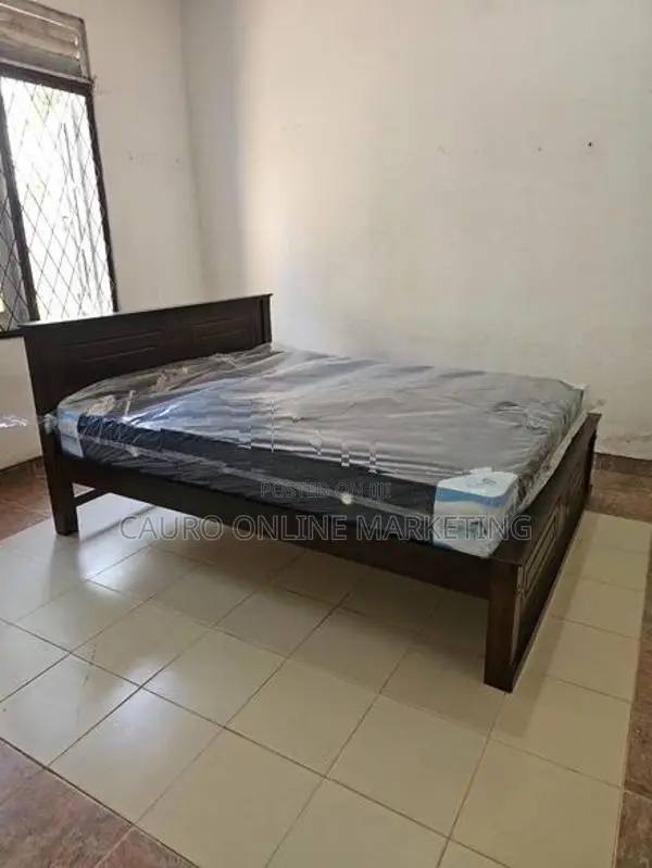 new teak box bed with spring mattress queen size 6*5 ft (180*150)