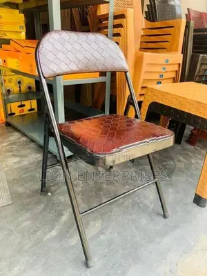 Foldable chairs