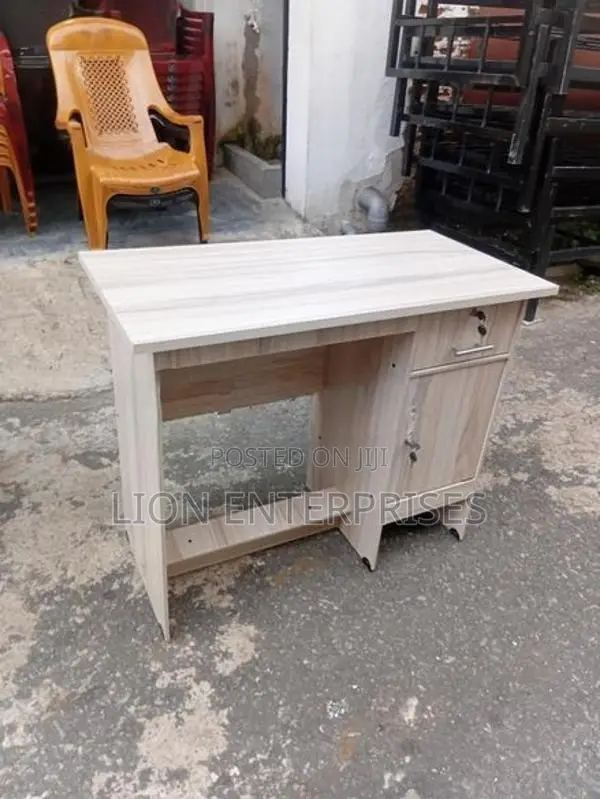 3ft Melamine office tables