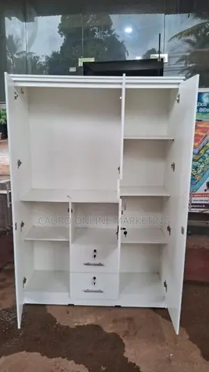 Melamine White Colour 3 Door Cupboard (Wardrobe ) 6*4 Ft