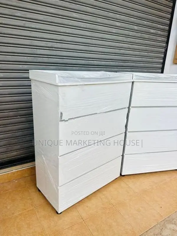 MODERN FINGER PULL LARGE WHITE CHEST OF DRAWER CUPBOARD
