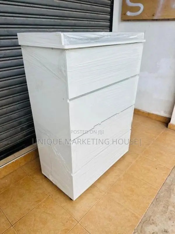 MODERN FINGER PULL LARGE WHITE CHEST OF DRAWER CUPBOARD