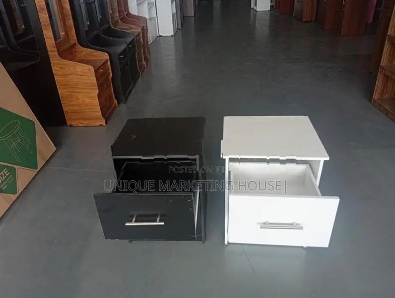 MODERN 2DRAWER EXCELLENT BEDSIDE CUPBOARDS