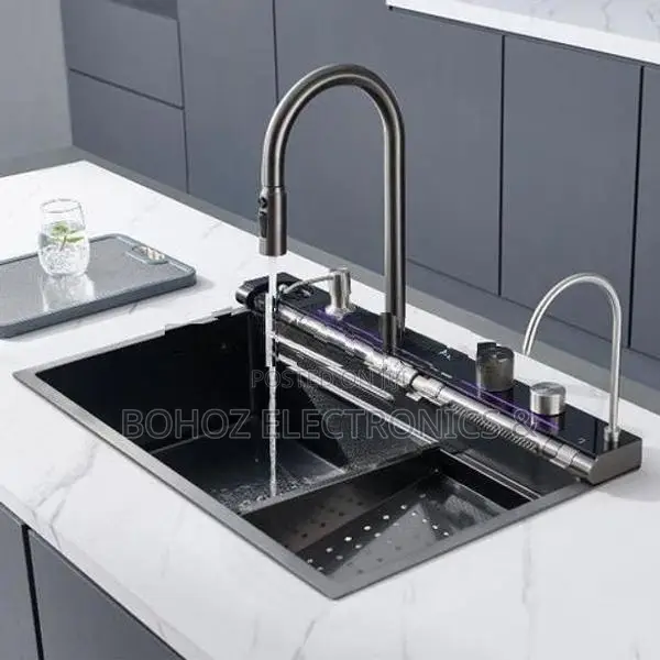 Milano Kitchen Sink Stainless Steel Water Fall Display 75X46 Blue Whal