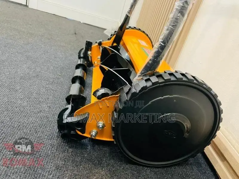 Manual Lawn Mower – Tower