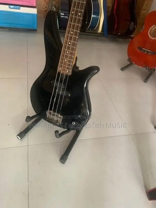 Yamaha 4 string Bass Guitar