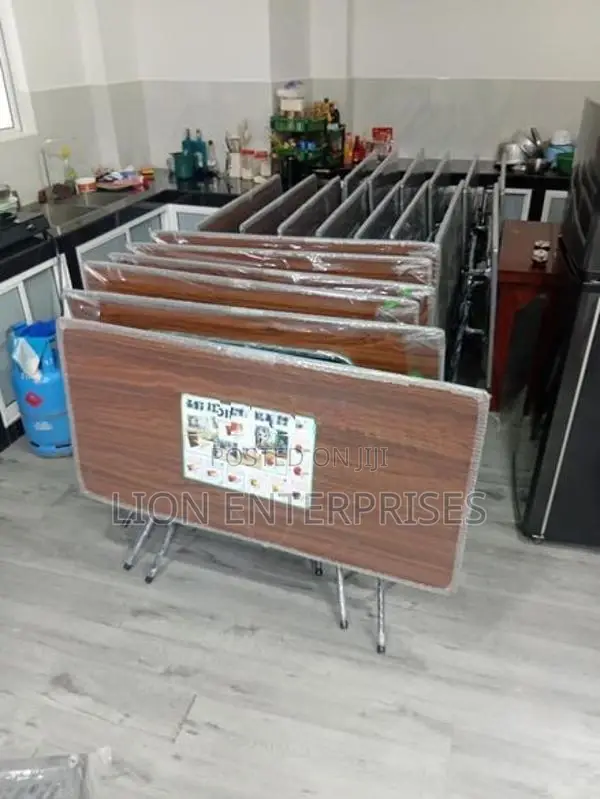 4ft Folding Tables