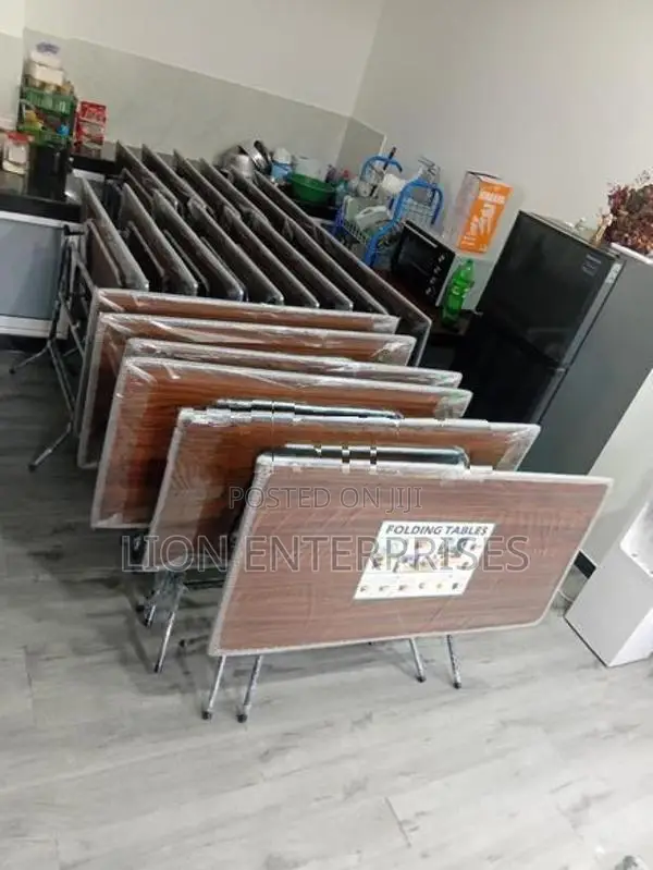 4ft Folding Tables